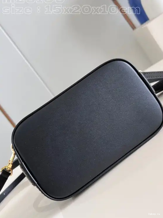 VUITTON LOUIS backpack-15*20*10cm ALMA NANO 0521